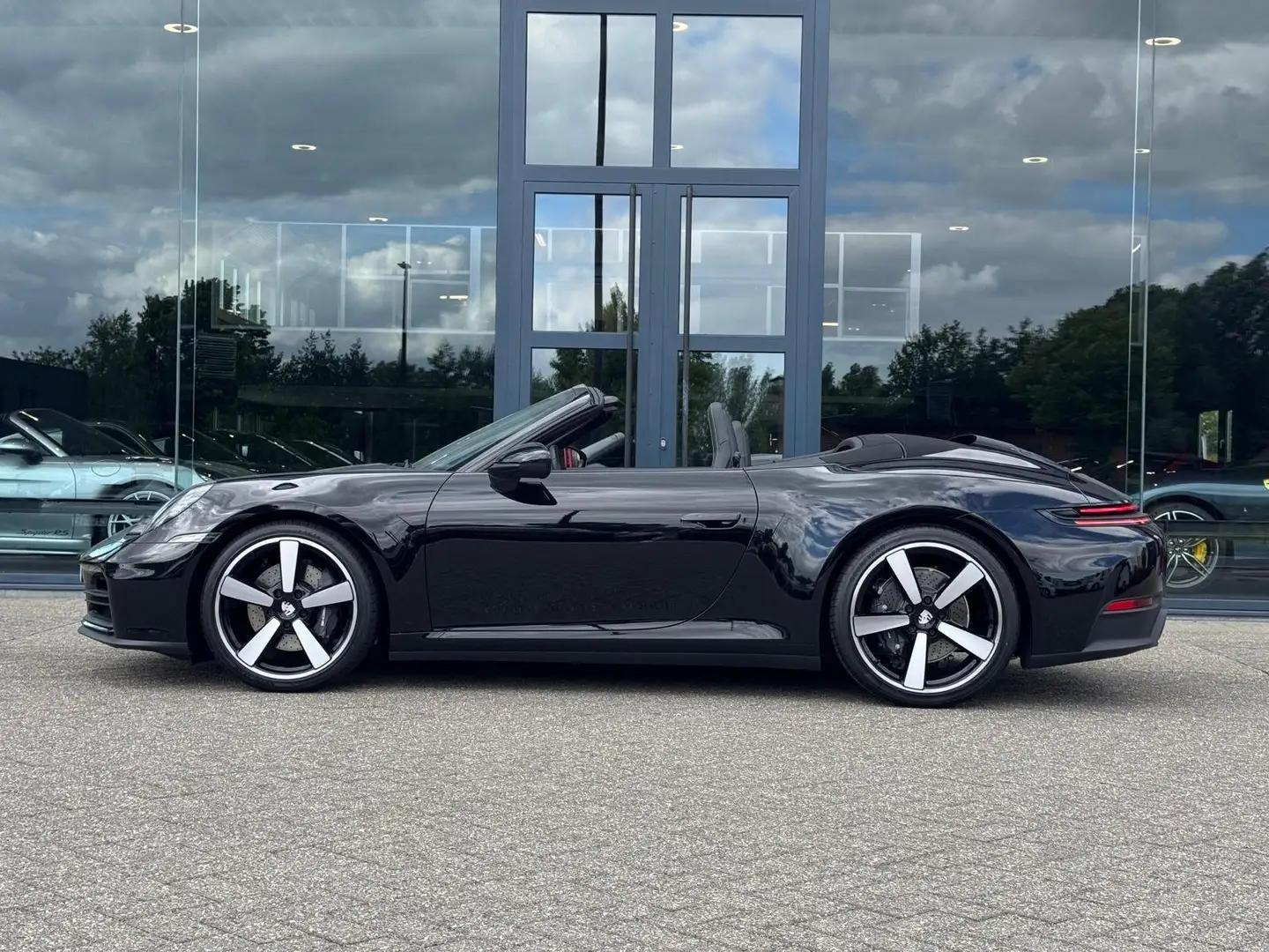 Porsche 992 911 Cabrio New Model 2025 Full option !! As new !! Noir - 2