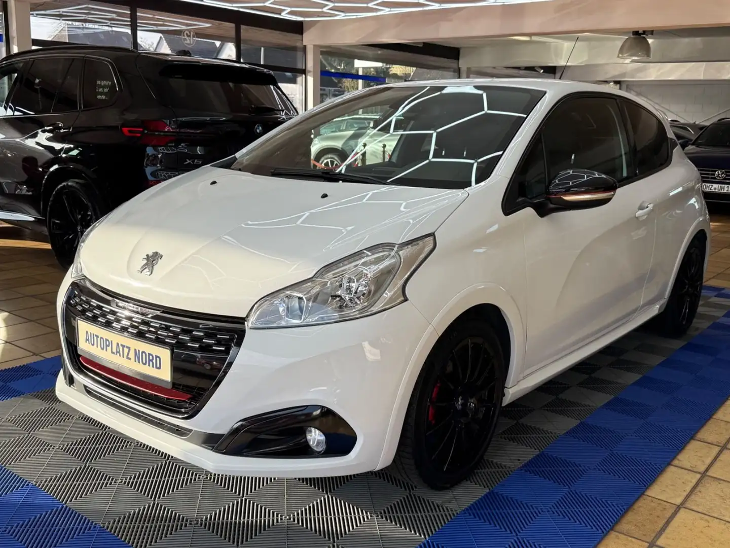 Peugeot 208 GTi Weiß - 1
