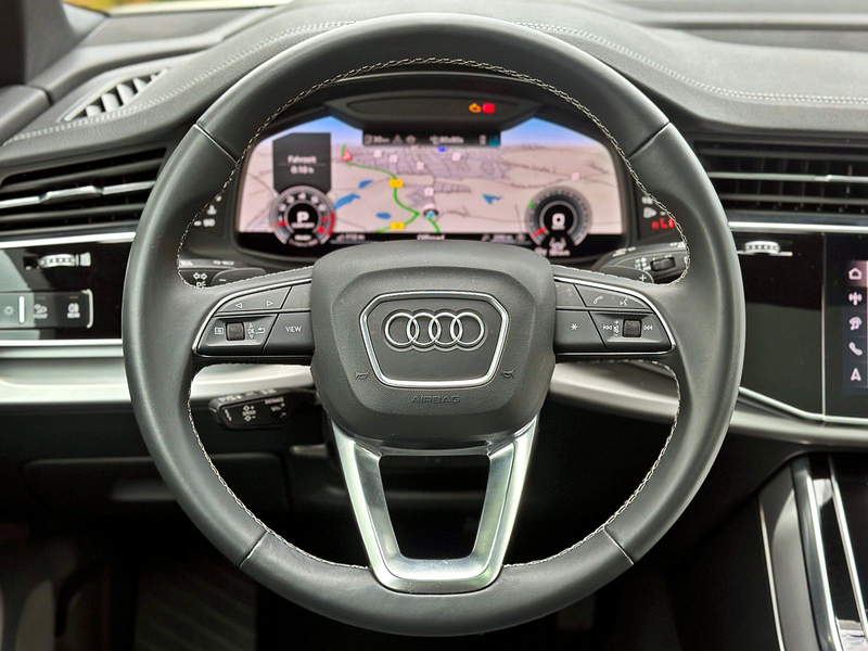 Audi Q7 55TFSI qu S LINE BLACK HUD PANO AHK 7-SITZER — photo 15