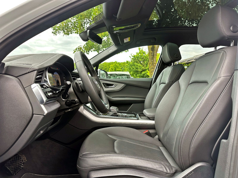 Audi Q7 55TFSI qu S LINE BLACK HUD PANO AHK 7-SITZER — photo 14