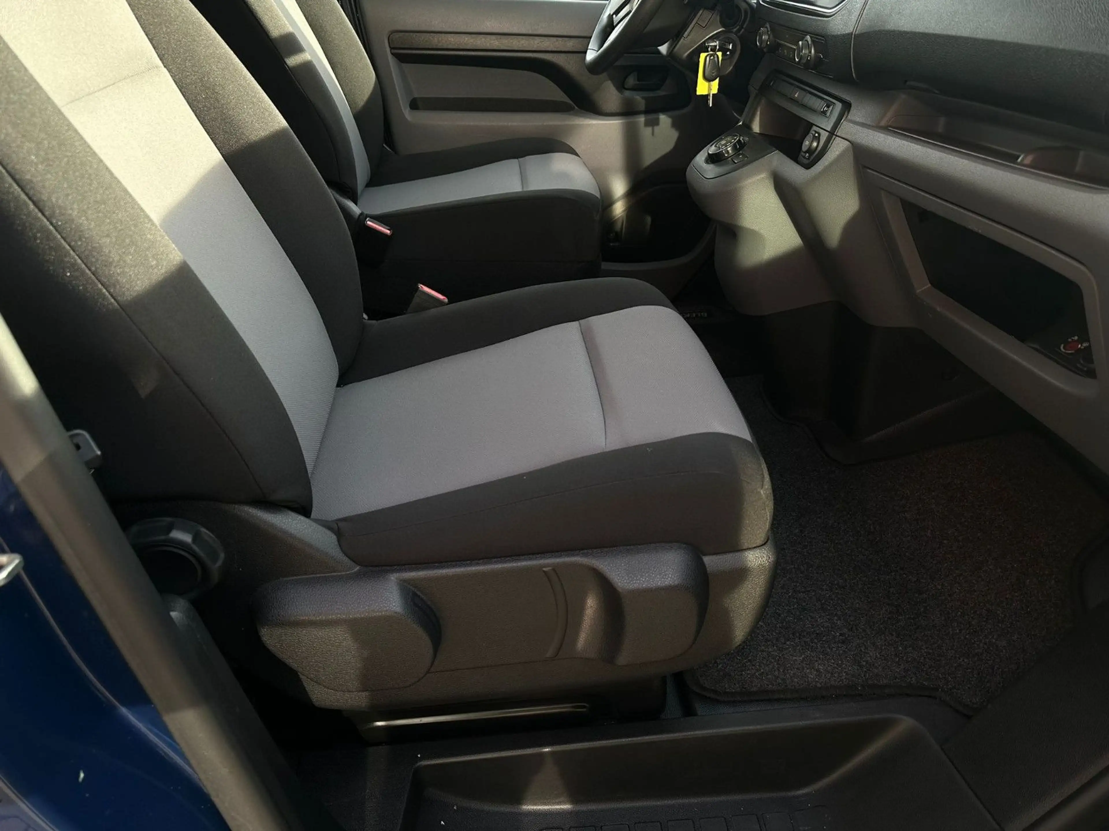 Citroen Jumpy Kombi XS Nav AHK Temp Car Play — photo 12