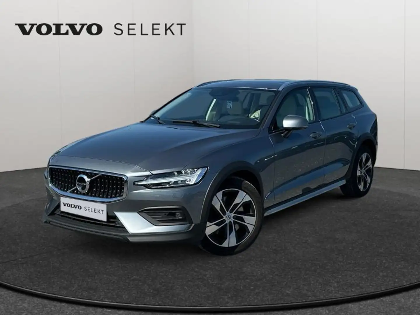 Volvo V60 Cross Country B5 Cross Country Momentum / Es Gris - 1