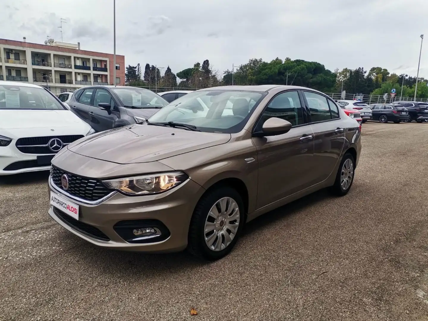 Fiat Tipo 1.3 Mjt 4 porte Easy Gris - 1