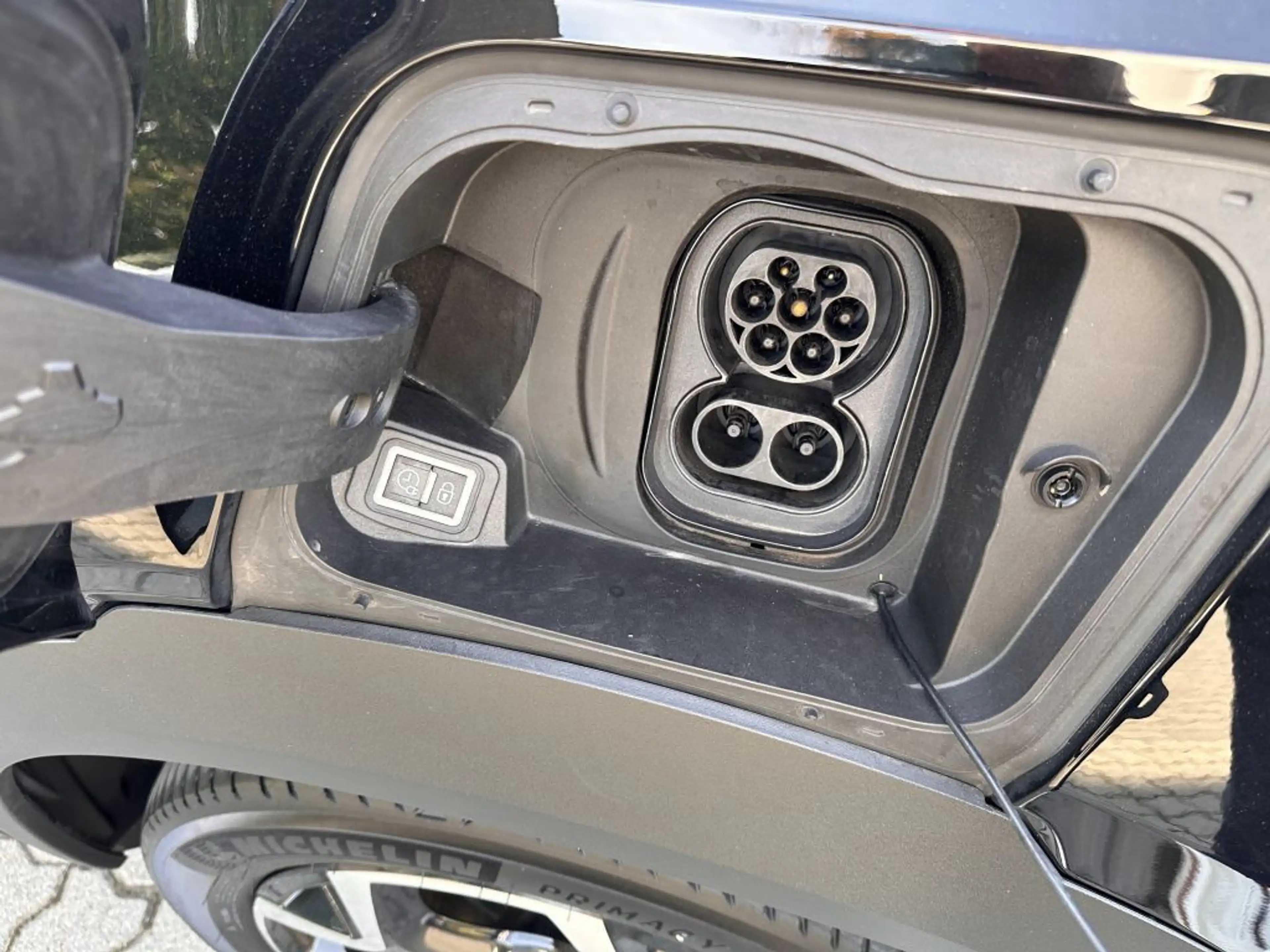 Opel Mokka-E Ultimate +NAVI+3-phasig+ — photo 14