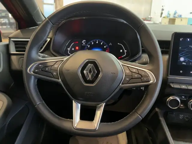 Renault Clio view 11