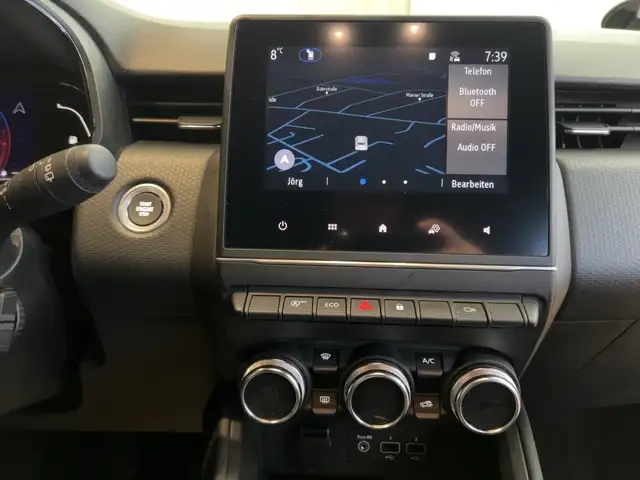 Renault Clio view 12