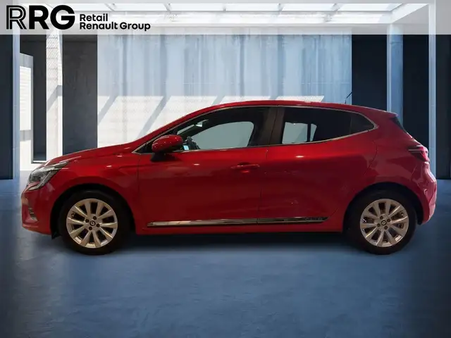Renault Clio view 2