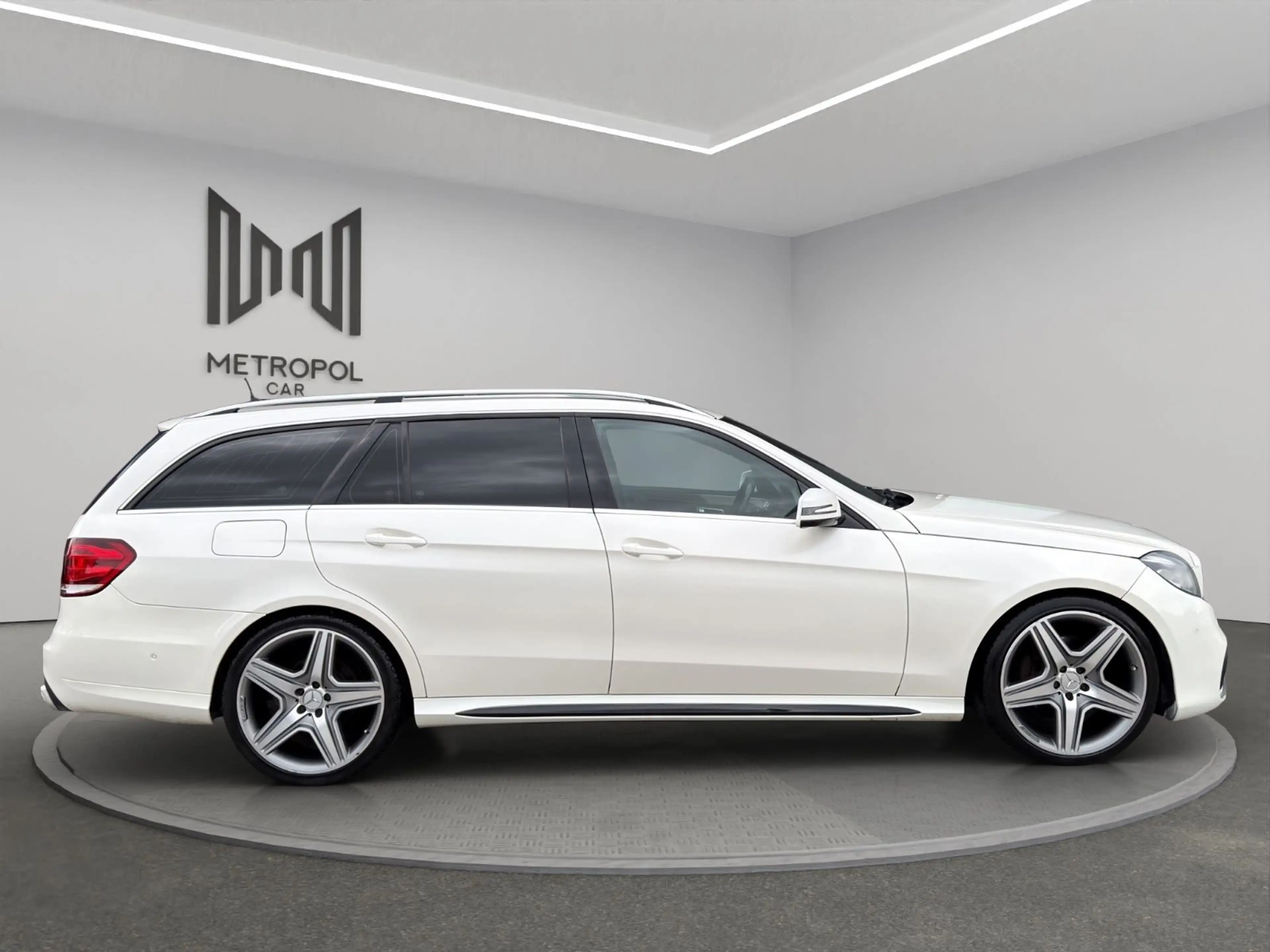 Mercedes-Benz E 350 T-Modell V6 LED/NAV/SHZ/TEM/LMF+TÜV 11.26 — photo 8