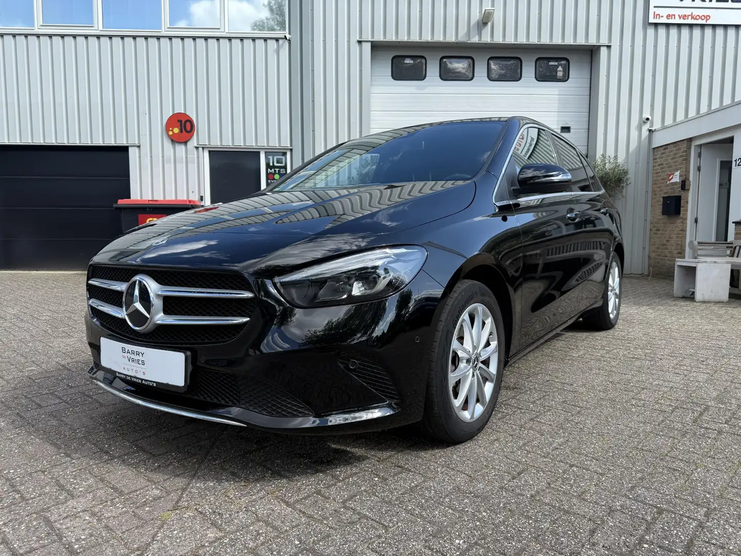 Mercedes-Benz B 250 e Premium Plus | Panoramadak | Zwart - 1