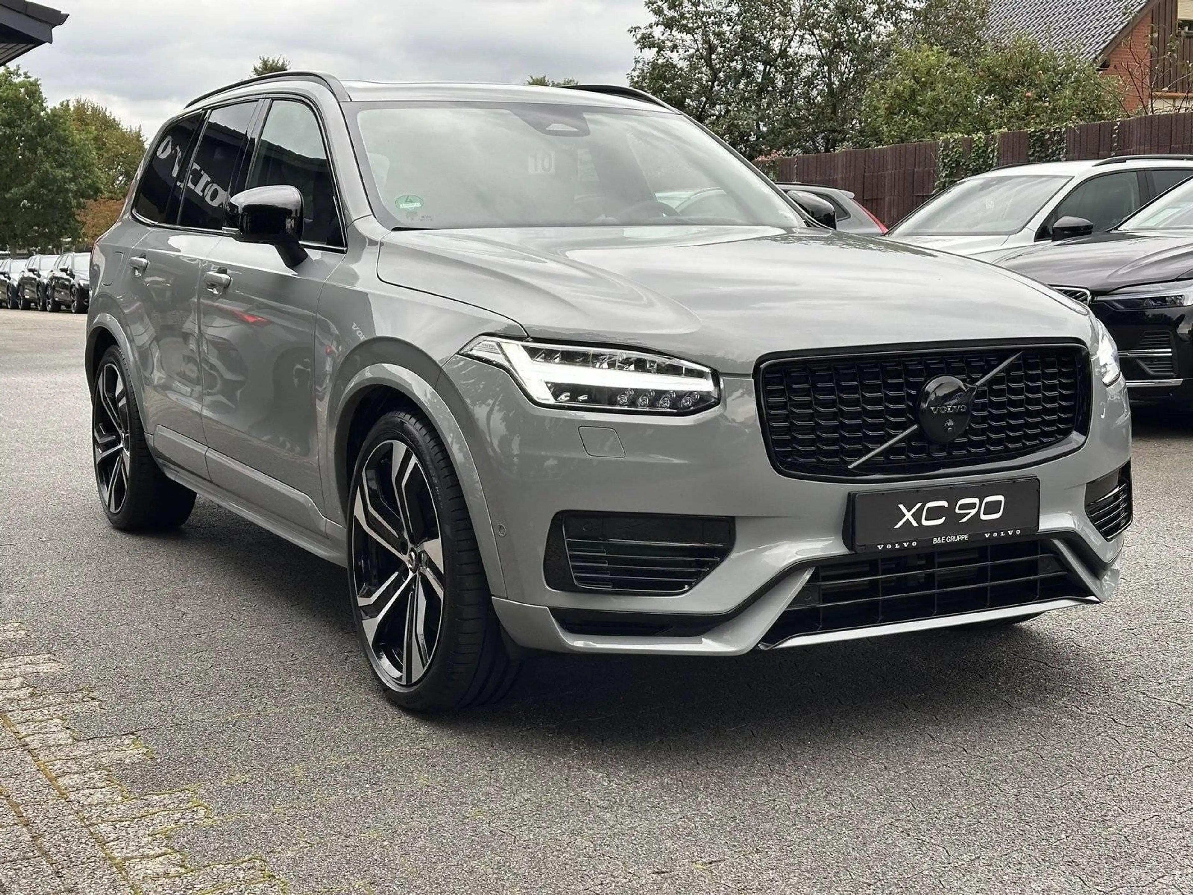 Volvo XC90 T8 Ultra Dark Recharge AWD — photo 3