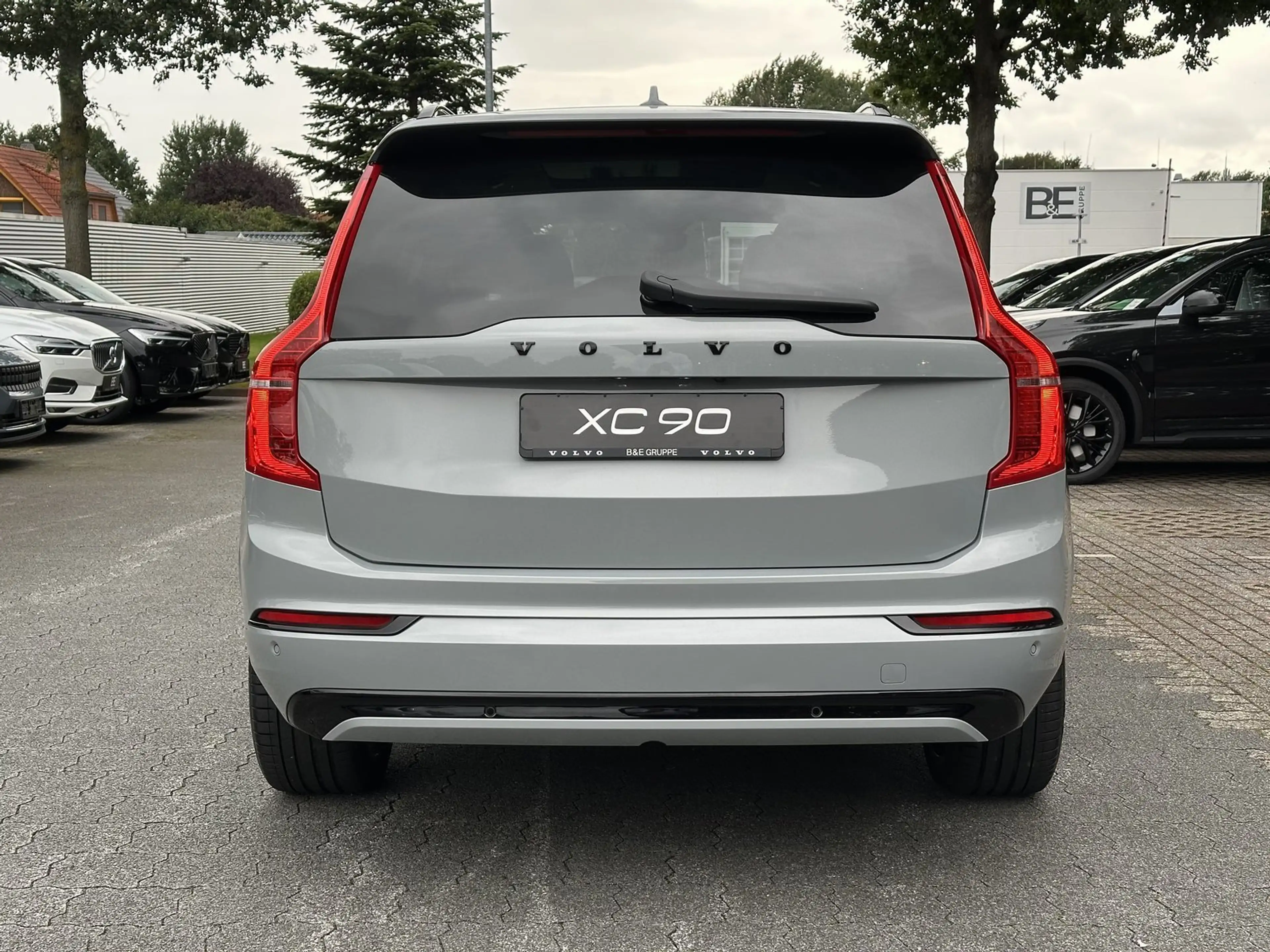 Volvo XC90 T8 Ultra Dark Recharge AWD — photo 6