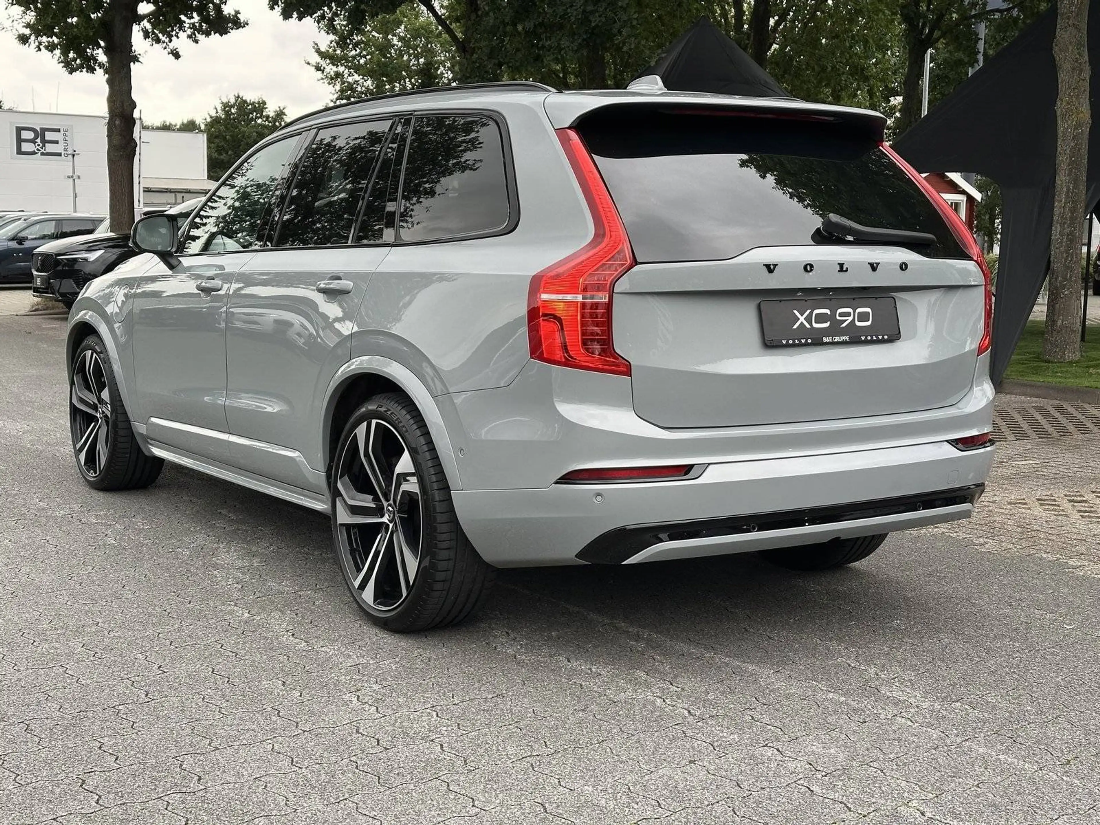 Volvo XC90 T8 Ultra Dark Recharge AWD — photo 7