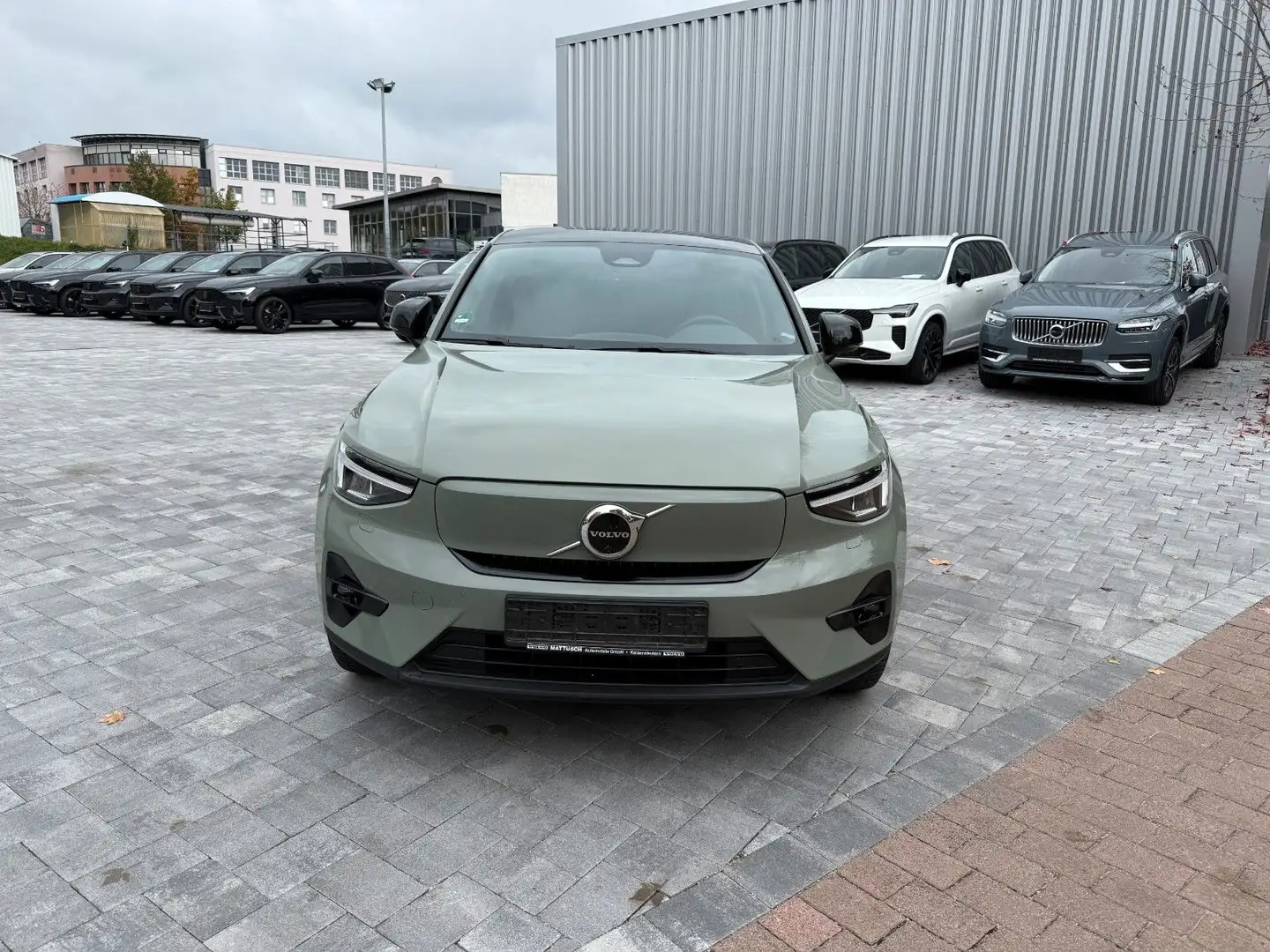Volvo C40 SINGLE ULTIMATE+PILOT+PANO+BLIS+EL.SITZE+20" Vert - 2