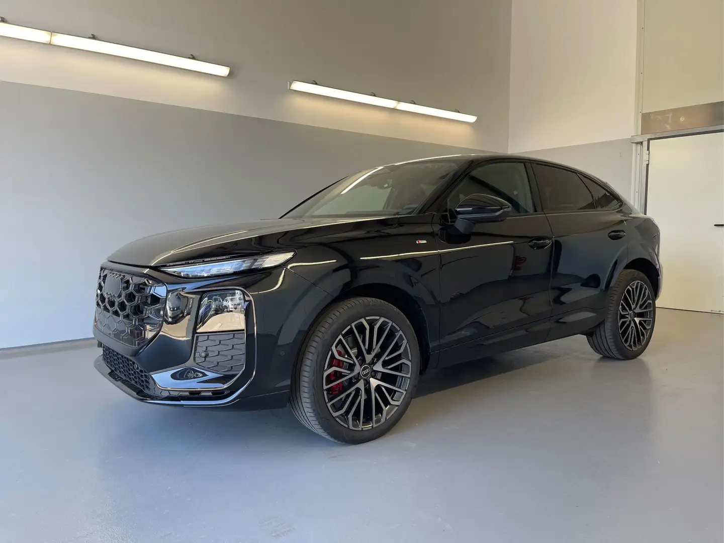 Audi Q3 Sportback NEU TFSI 265 PS quattro S line Pano+T... Schwarz - 1