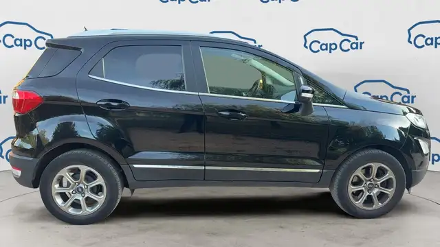 Ford EcoSport view 4