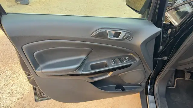 Ford EcoSport view 7
