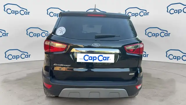 Ford EcoSport view 3