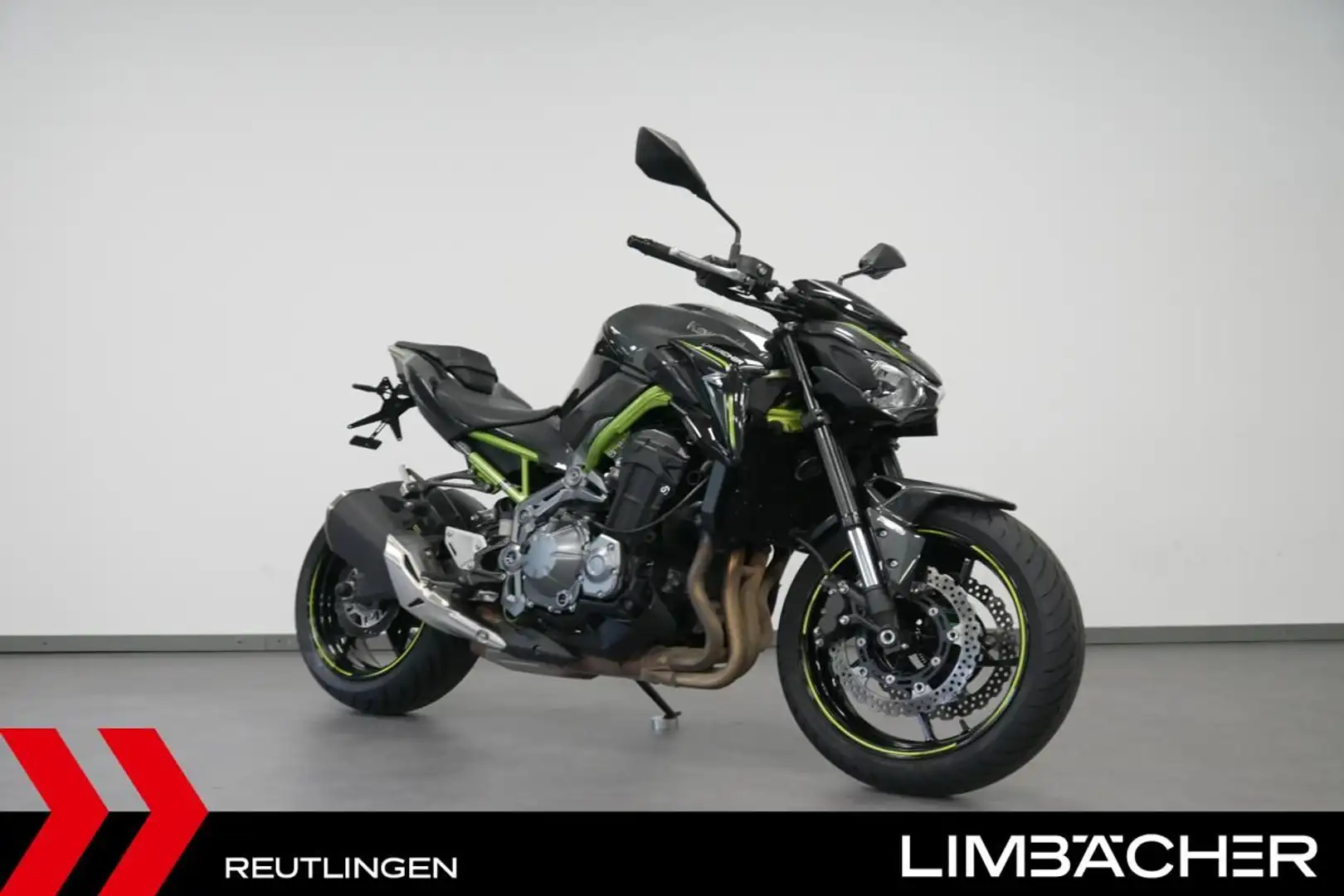 Kawasaki Z 900 Neuer Hinterreifen u. Kettensatz Grau - 1
