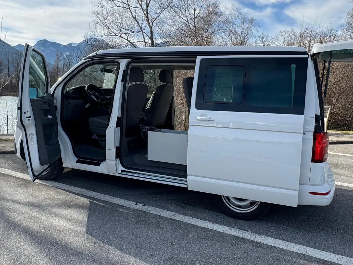 Volkswagen T6.1 California California Beach - 2