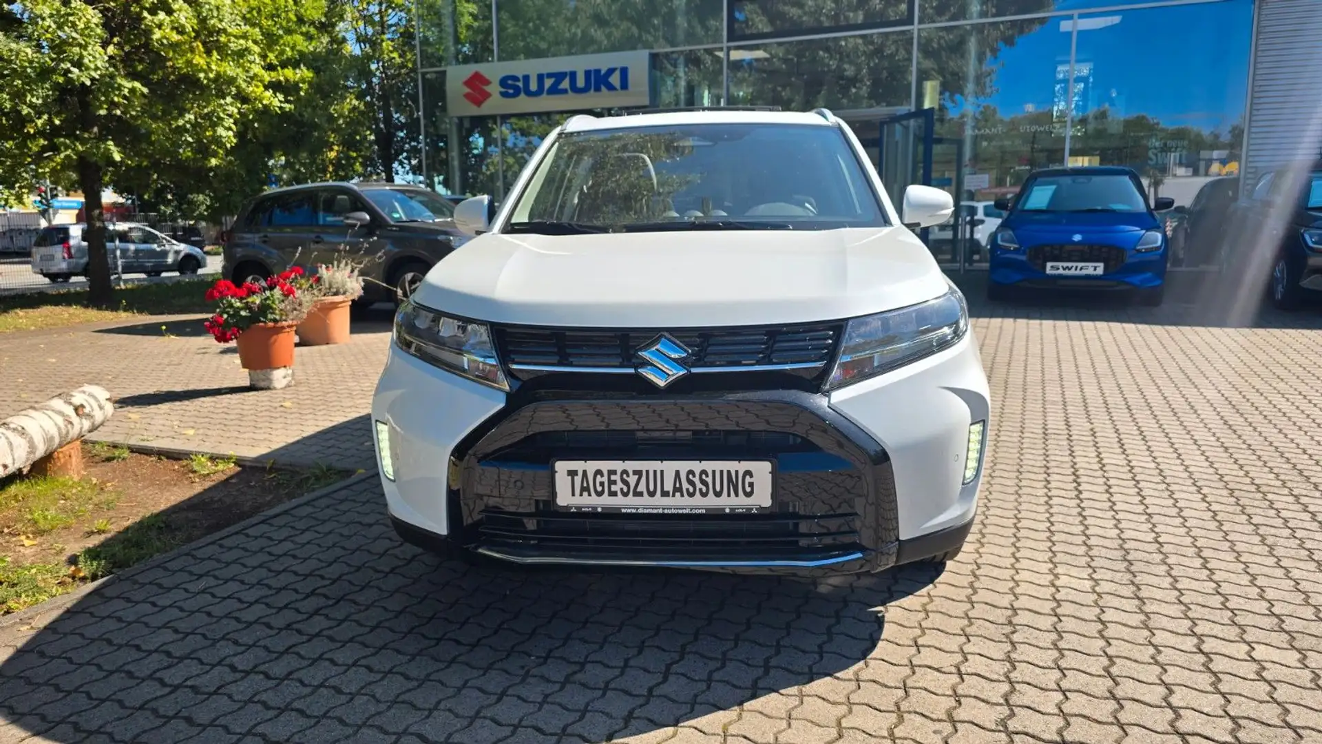 Suzuki Vitara 1.5 DUALJET Hybrid Comfort+ AGS Allgrip Blanc - 2