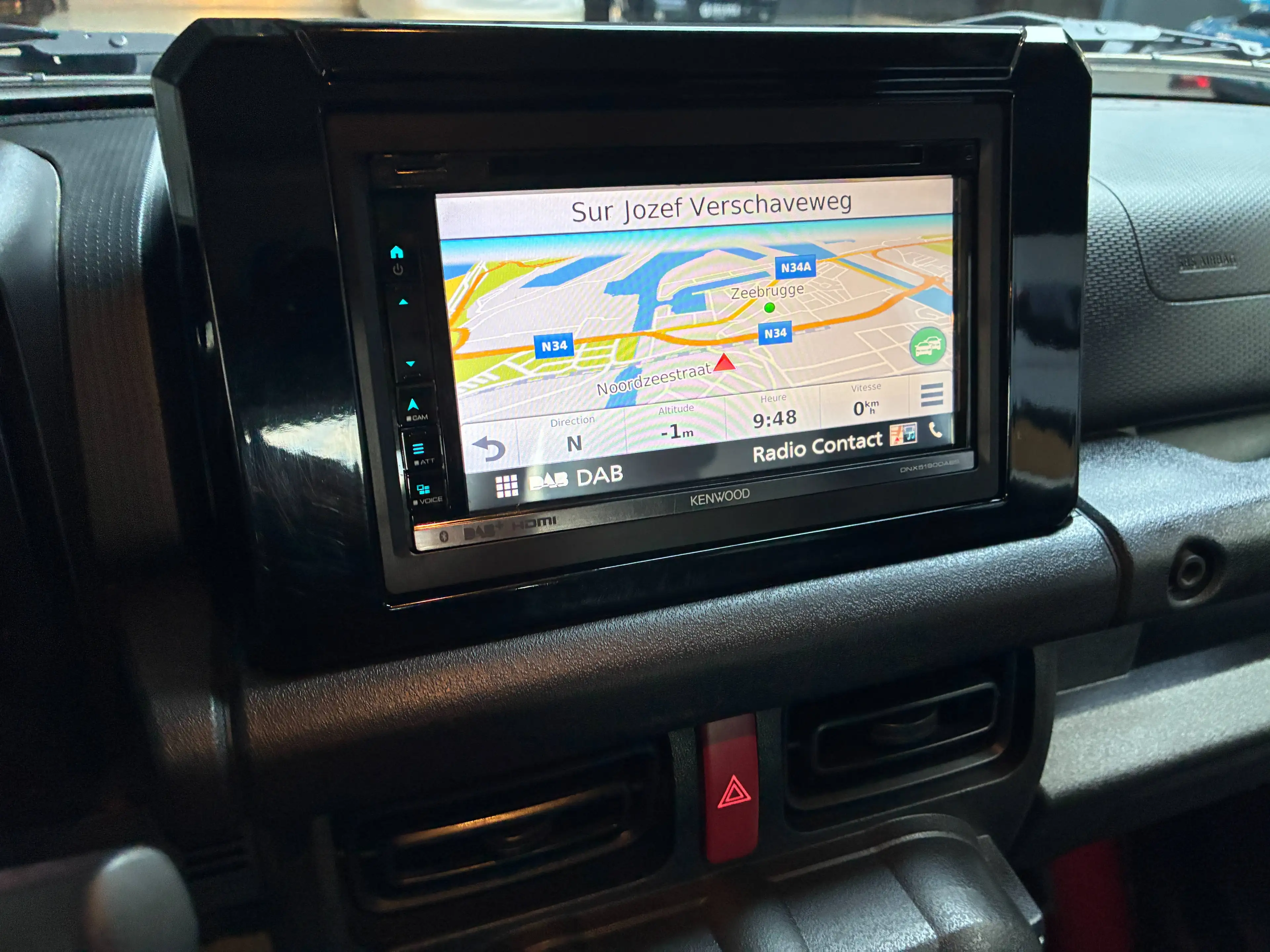 Suzuki Jimny Jimny 1.5i 4x4 GLX — photo 4