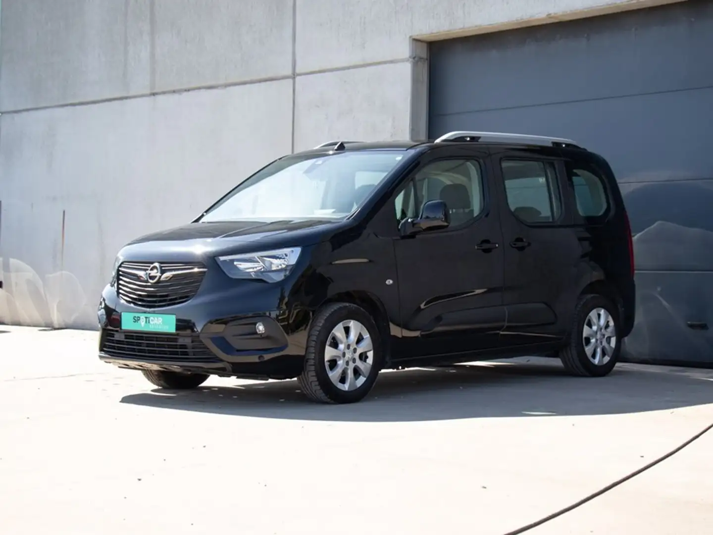 Opel Combo Life L1|1.5D MT5 100PK|5 ZIT Zwart - 2