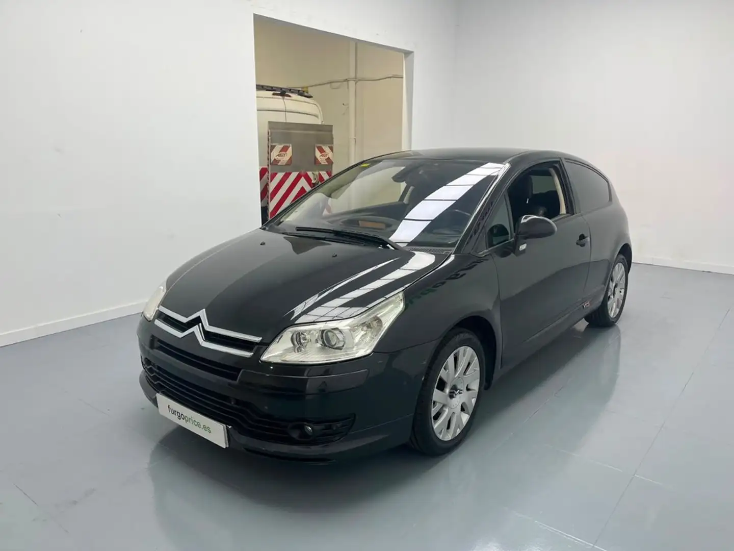 Citroen C4 2.0 16v 143 VTS Negro - 1