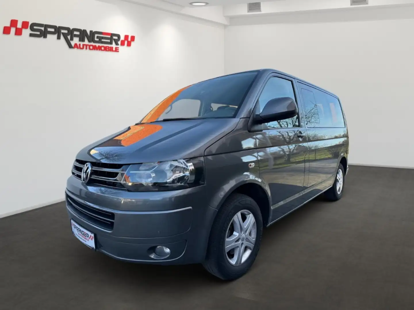 Volkswagen Transporter T5 Bus Multivan Special*DSG*AHK*PDC* Grau - 1