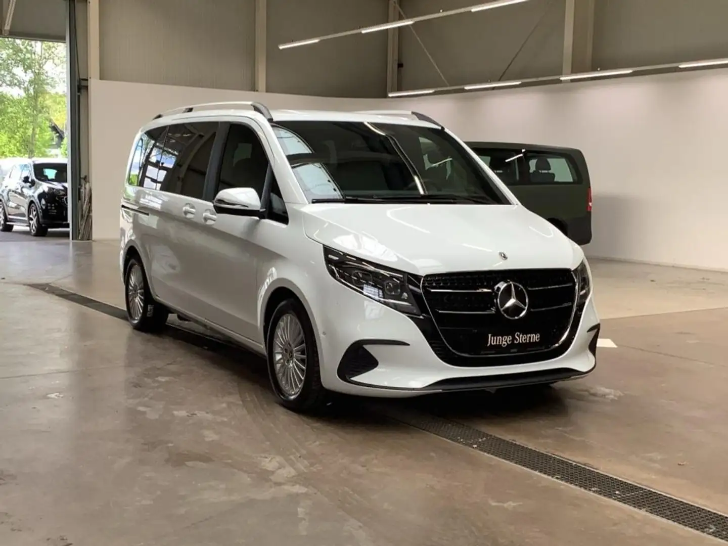 Mercedes-Benz V 250 d STYLE Kompakt Multibeam/Distro/Widescree Blanc - 1