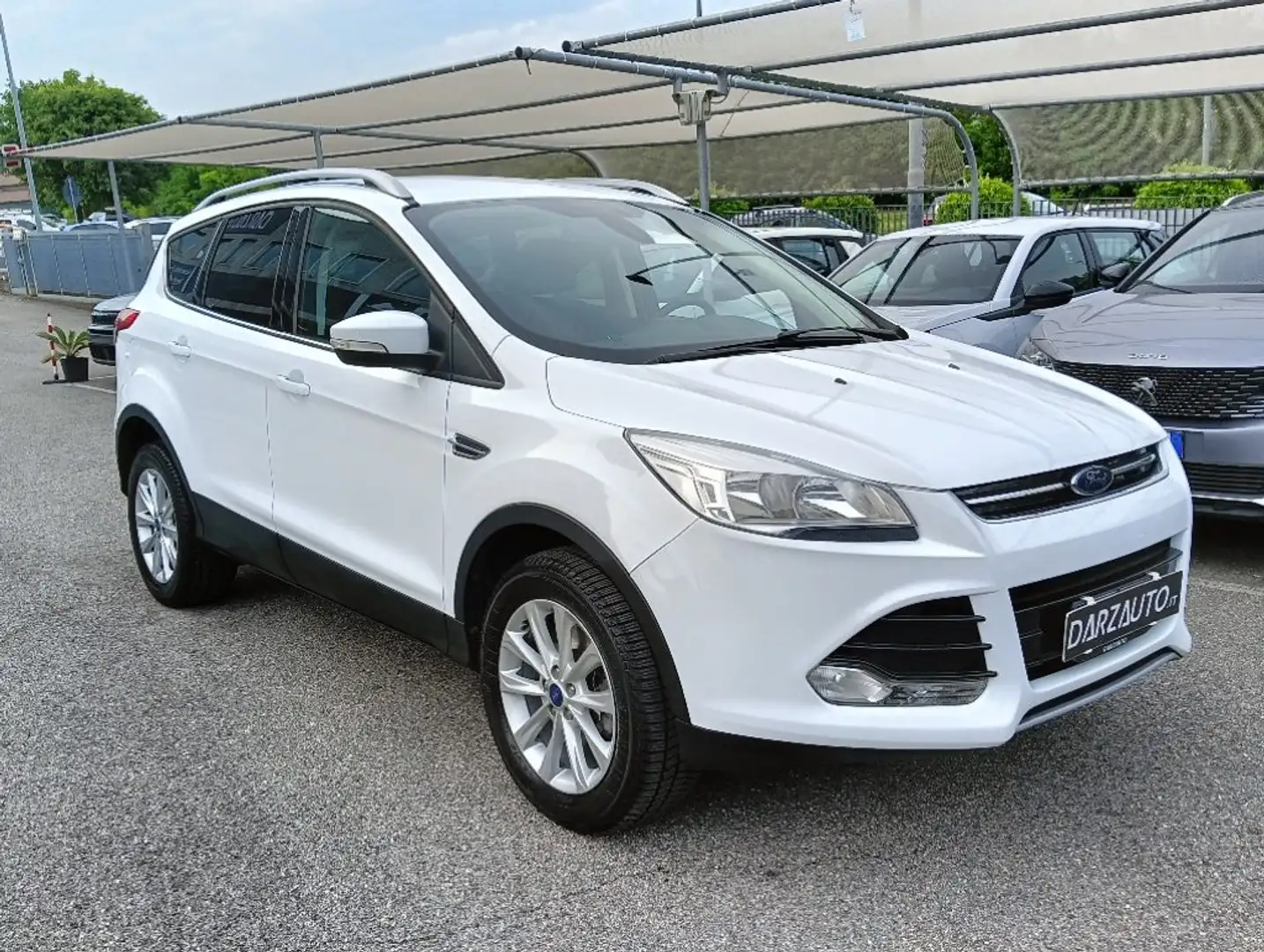 Ford Kuga 2.0 TDCI 150 CV S&S 4WD Titanium Blanco - 2