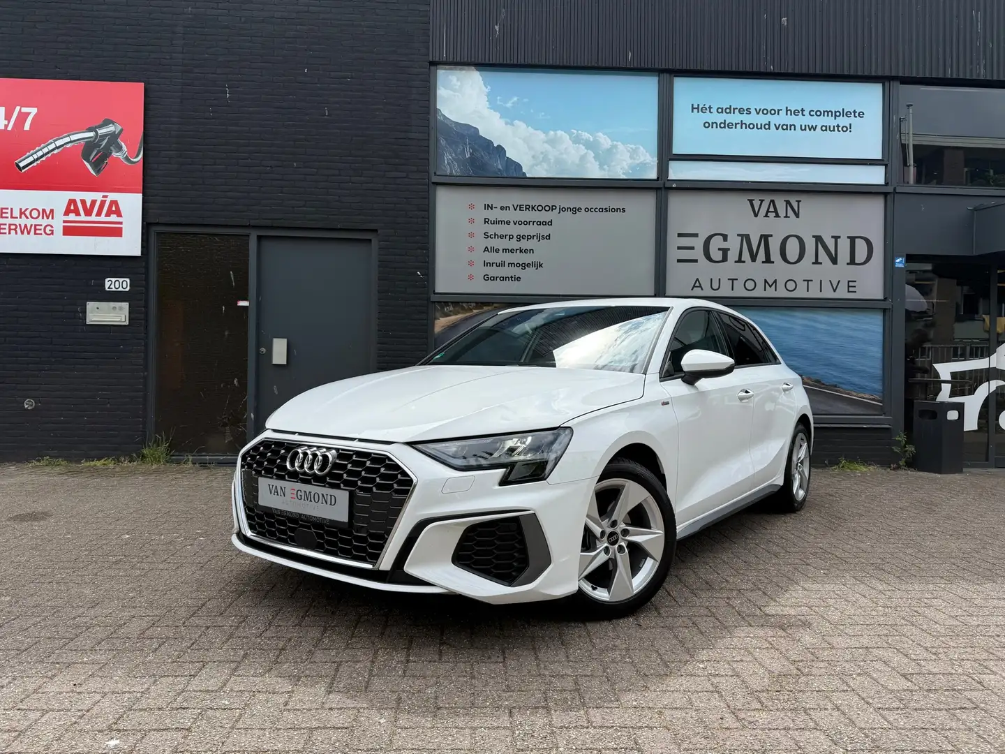 Audi A3 Sportback 30 TFSI S-Line Hybride Blanc - 1