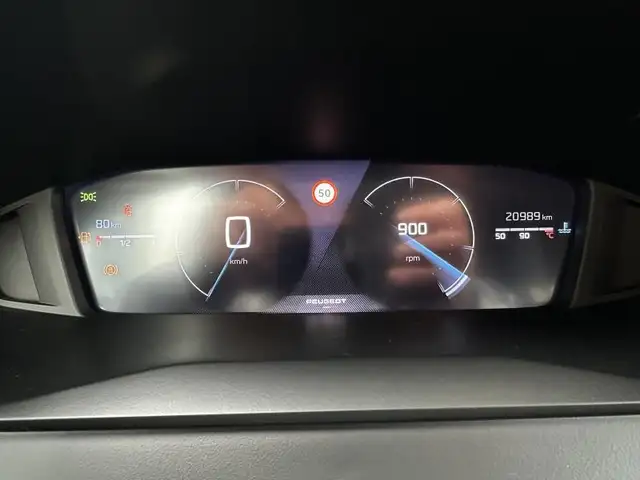 Peugeot 208 view 13