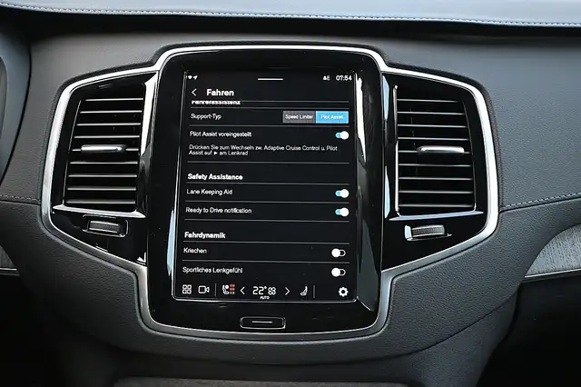 Volvo XC90 T8 AWD Recharge PHEV Plus Dark Geartronic ACC, ... Ansicht 19