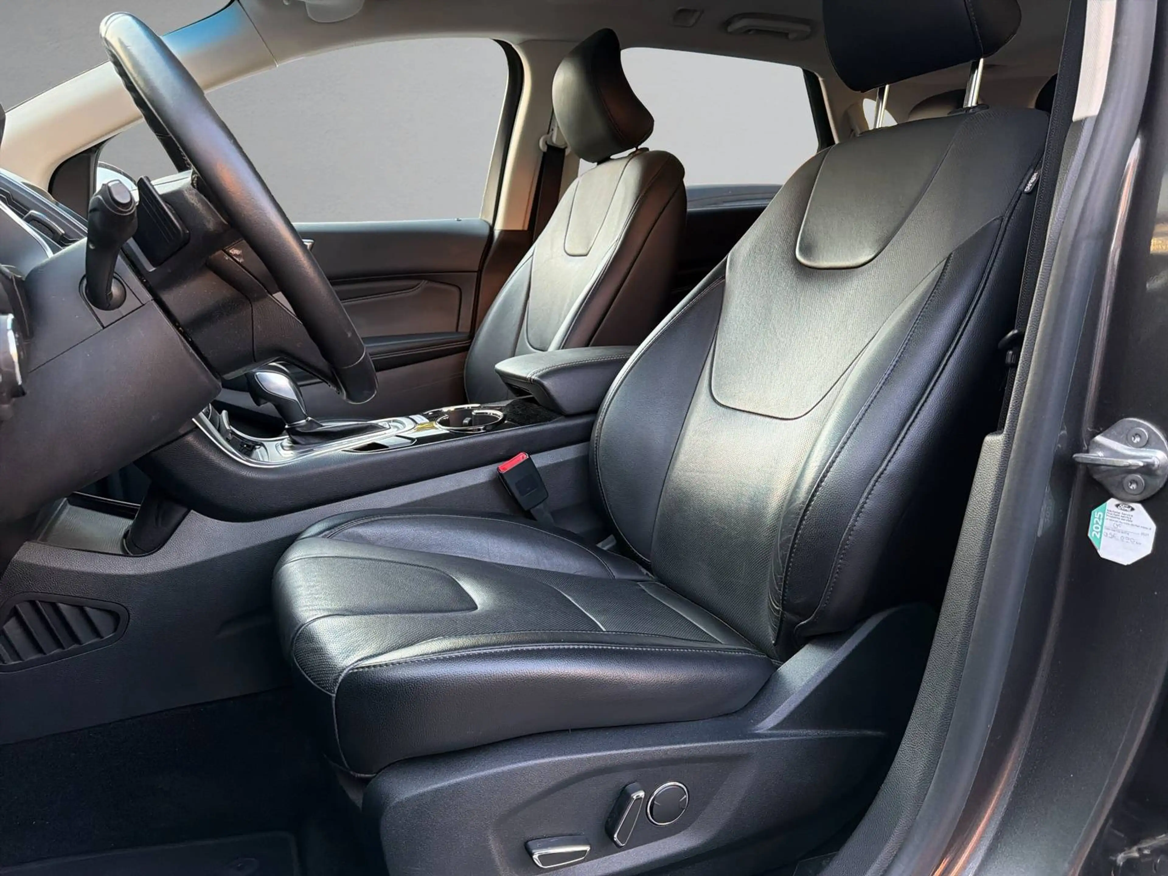 Ford Edge 2.0 TDCI Titanium 4x4 AHK*LED*4xSHZ*SITZKLIMA*CARPLAY*NAVI*ACC — photo 10