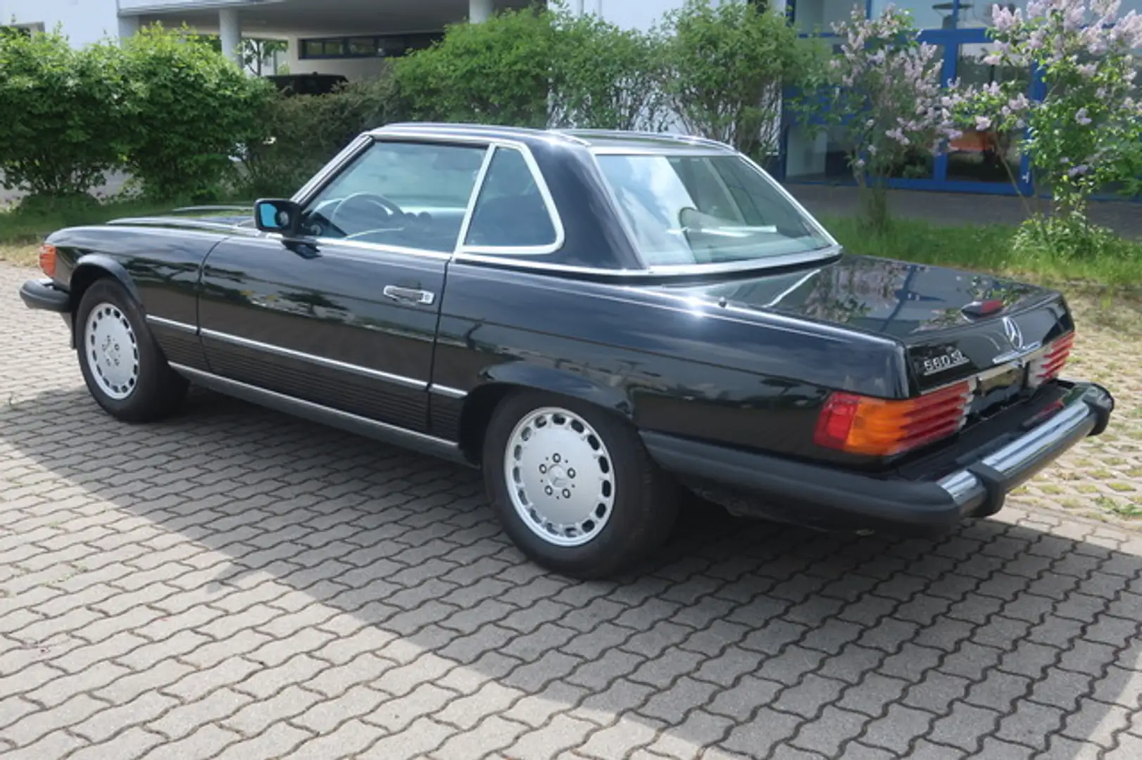 Mercedes-Benz 560 SL Noir - 1
