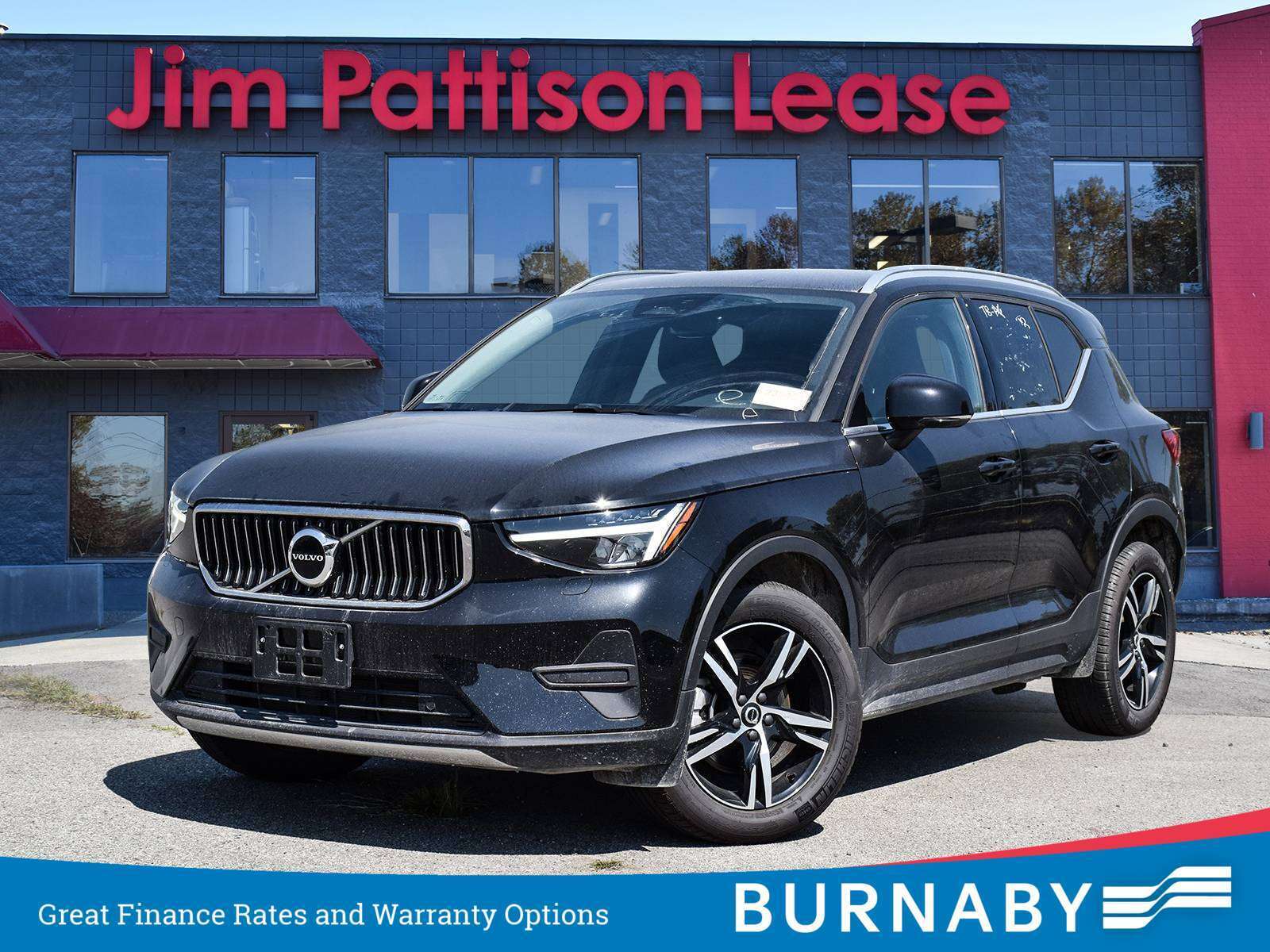 2025 Volvo XC40 B5 AWD Core Bright Theme