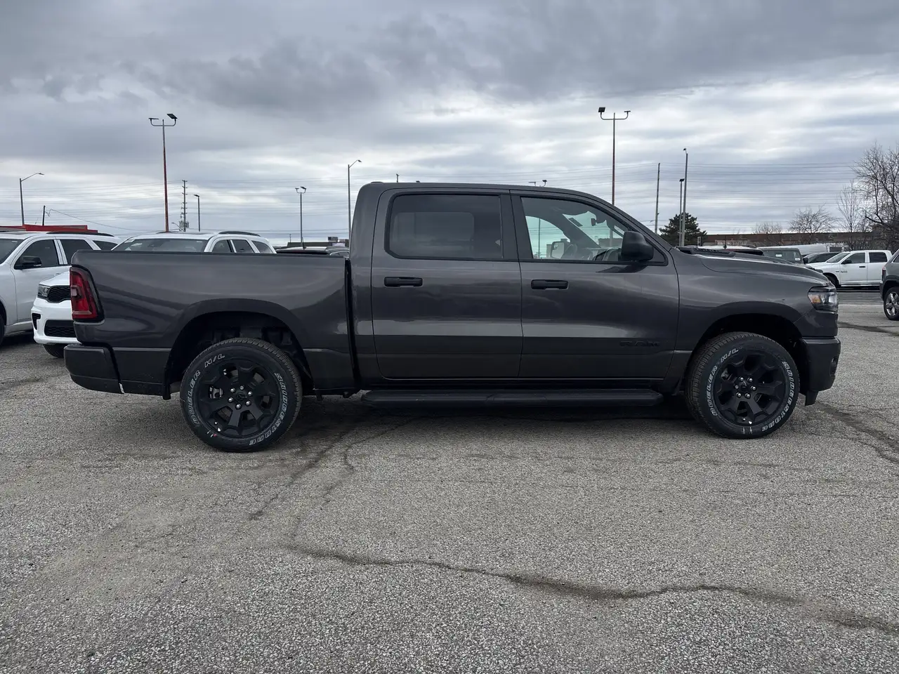 RAM 1500 снимка RAM 1500