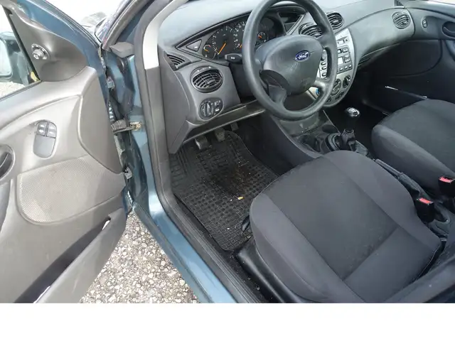 Ford Focus view 5