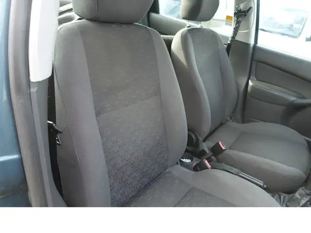 Ford Focus view 8