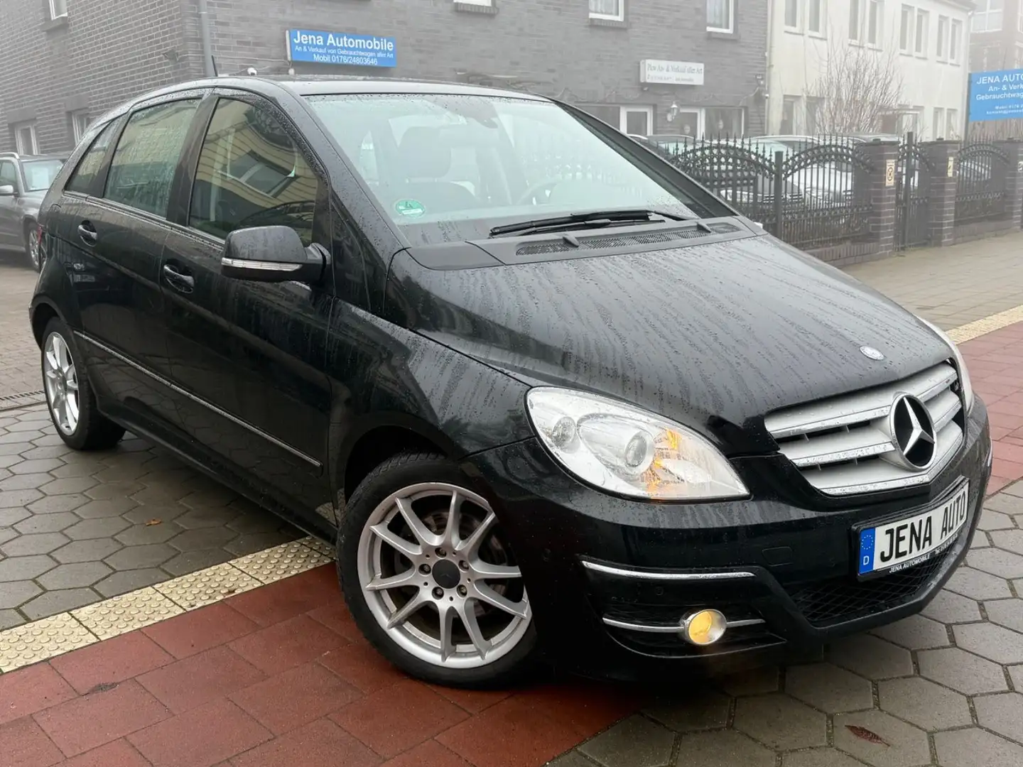 Mercedes-Benz B 180 CDI Scheckheft von MB 2.Hand Automatik Schwarz - 1