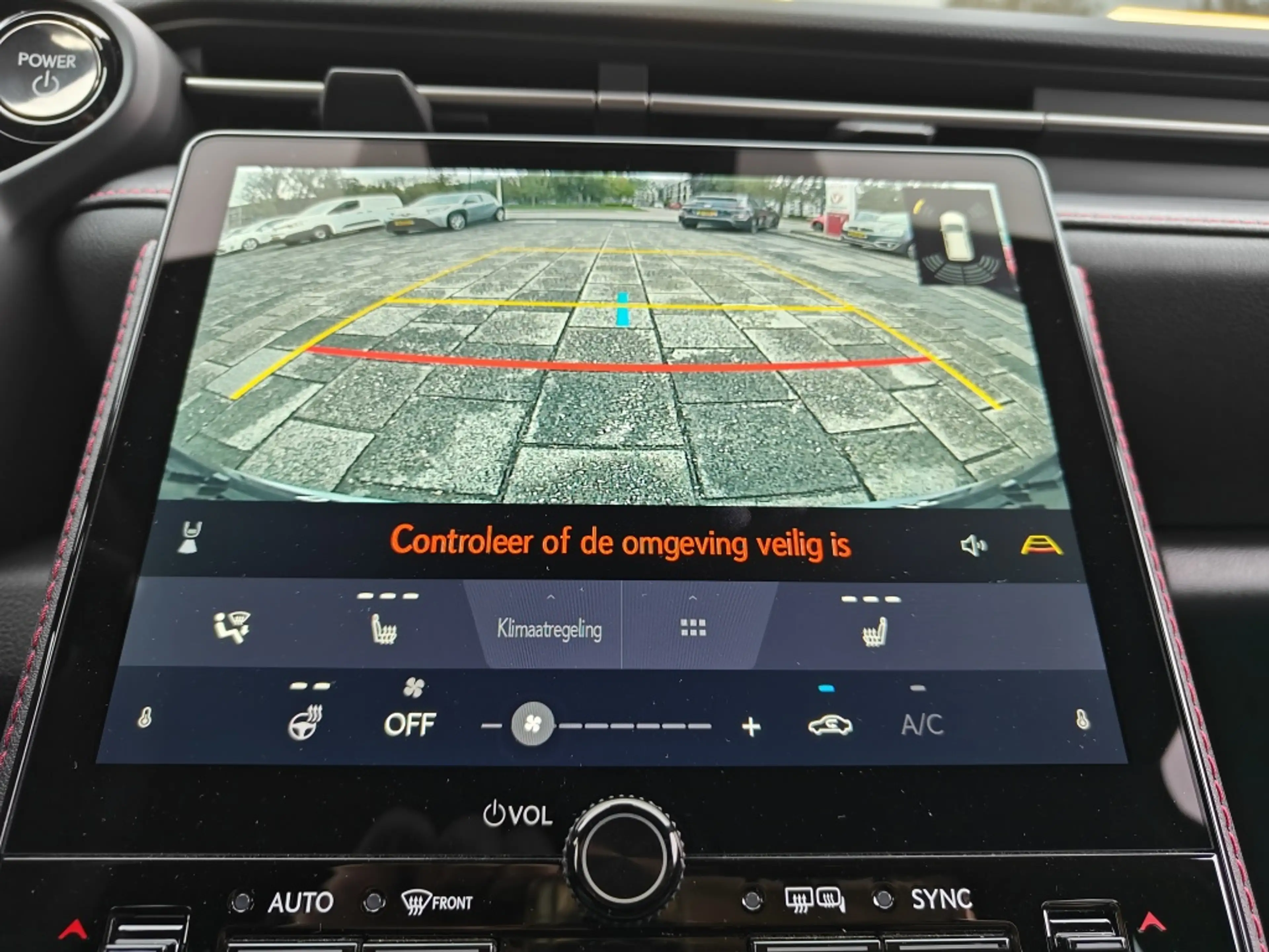 Lexus LBX LBX 1.5 Hybrid Emotion (FWD) — photo 16