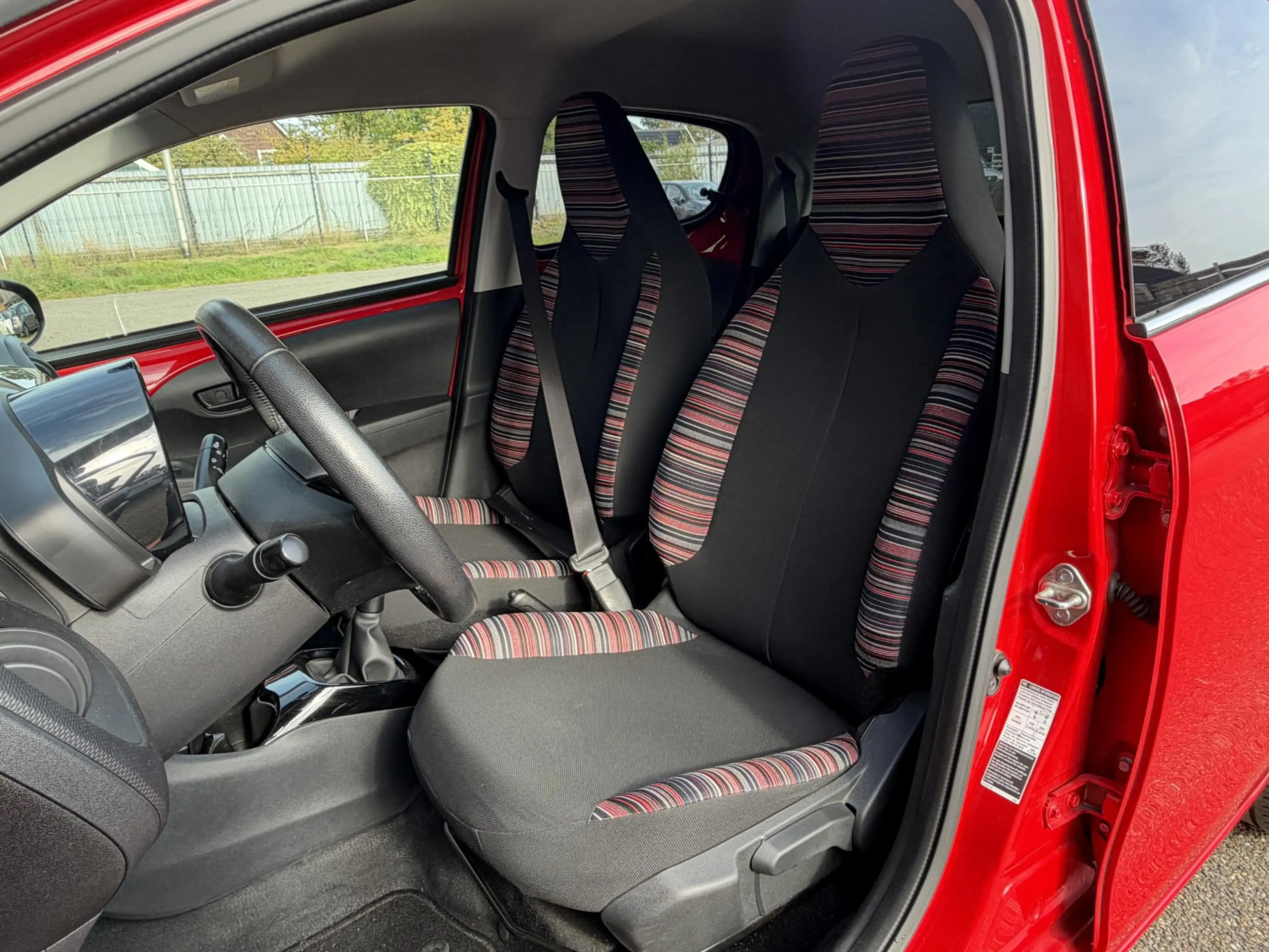 Citroen C1 1.0 VTi Feel Pack Techno I Pack Comfort I Apple Ca — photo 10