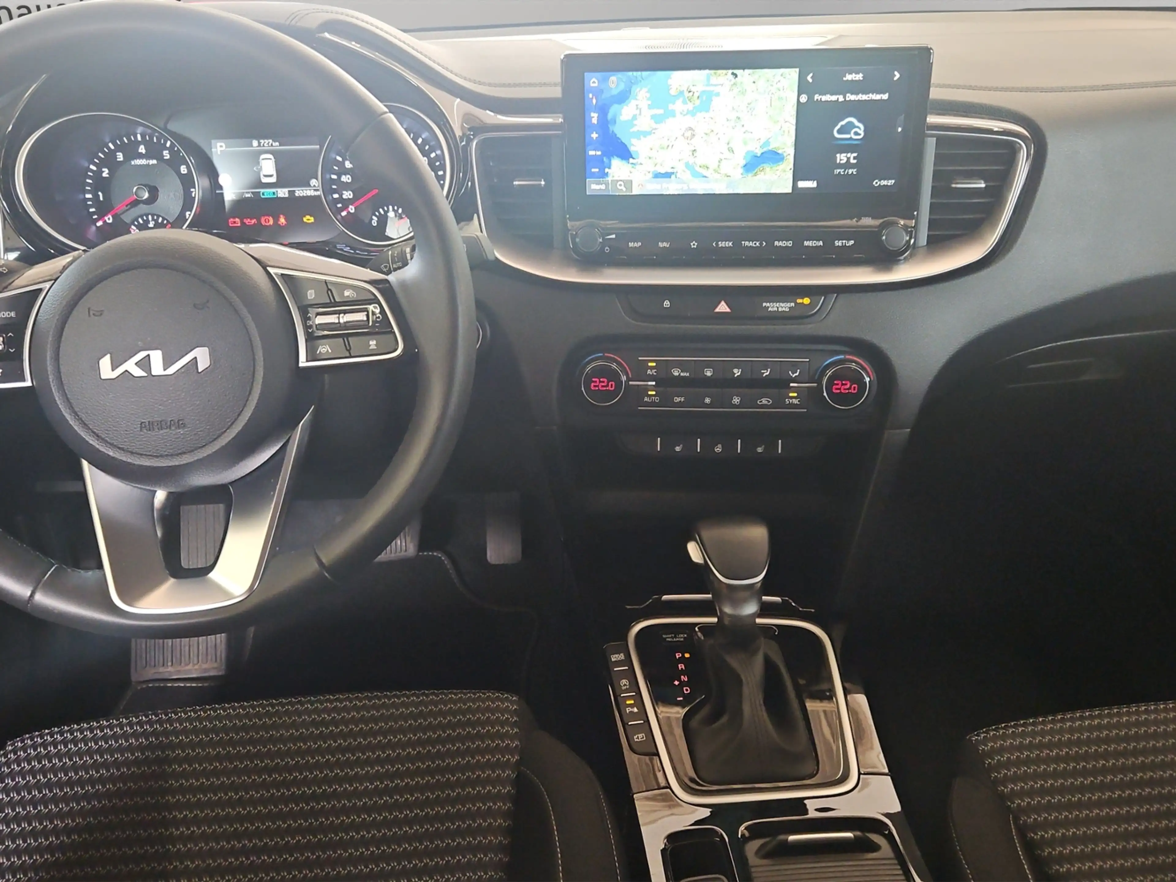 Kia Ceed SW / cee'd SW 1,5 T-GDI DCT Ultimate Edition Stylep. Soundp. LE — photo 9