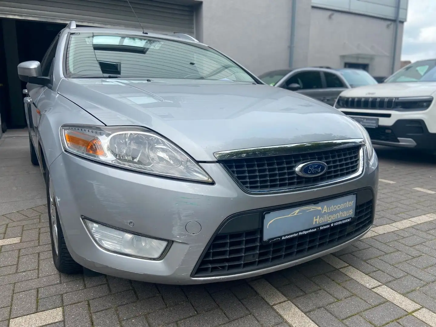 Ford Mondeo 2.0 TDCi Turnier Trend Sithzg Klimaauto Silber - 1