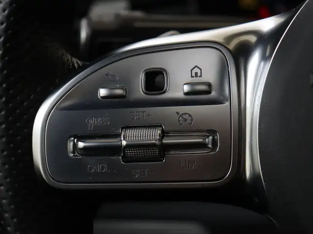 Mercedes-Benz Gle view 13