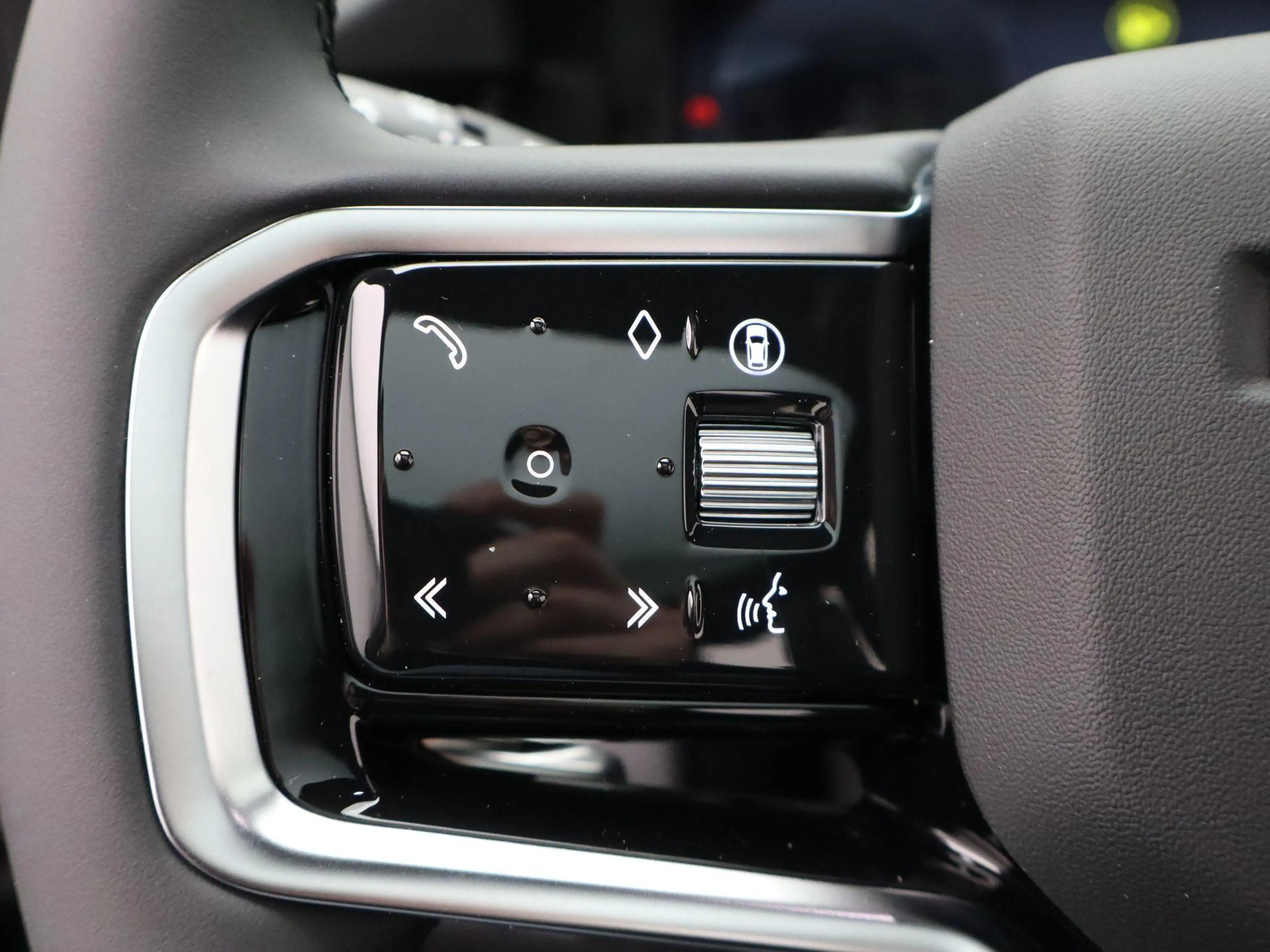 Land Rover Discovery Sport 1.5 P270e PHEV Business Landmark Edition | Meridia — photo 14