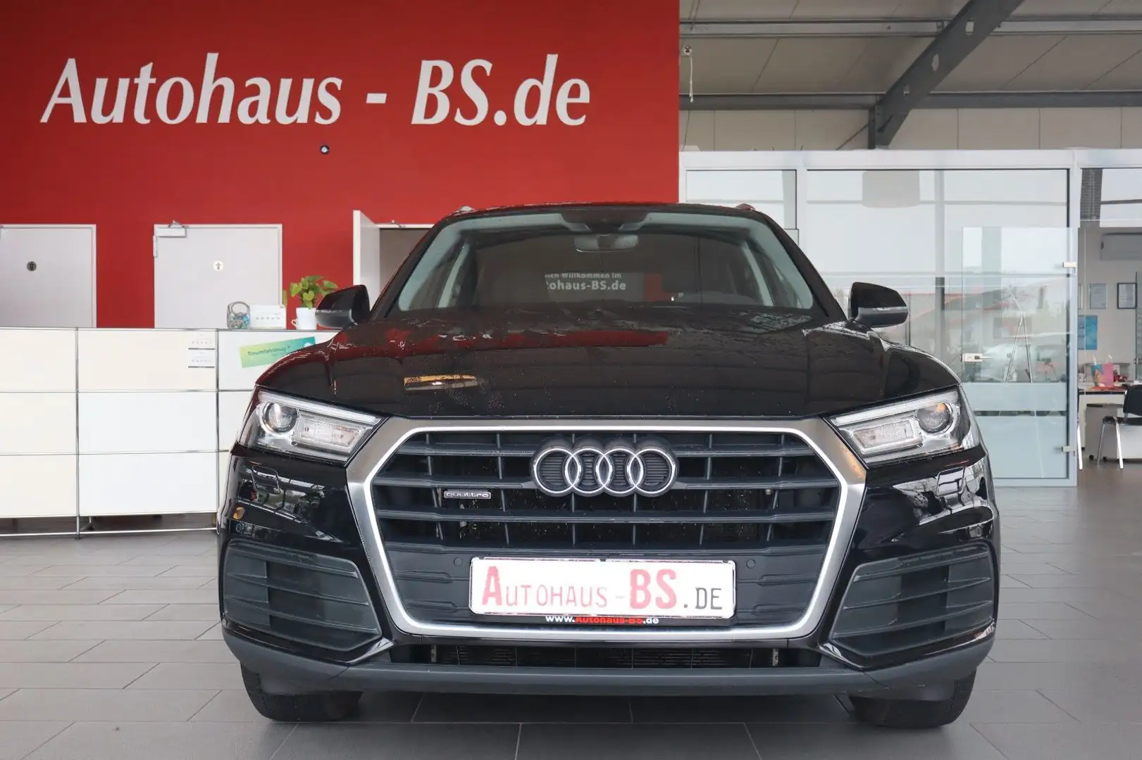 Audi Q5 quattro 2.0 TDI Automatik,PDC,Navi,LED,e.Heck Schwarz - 2