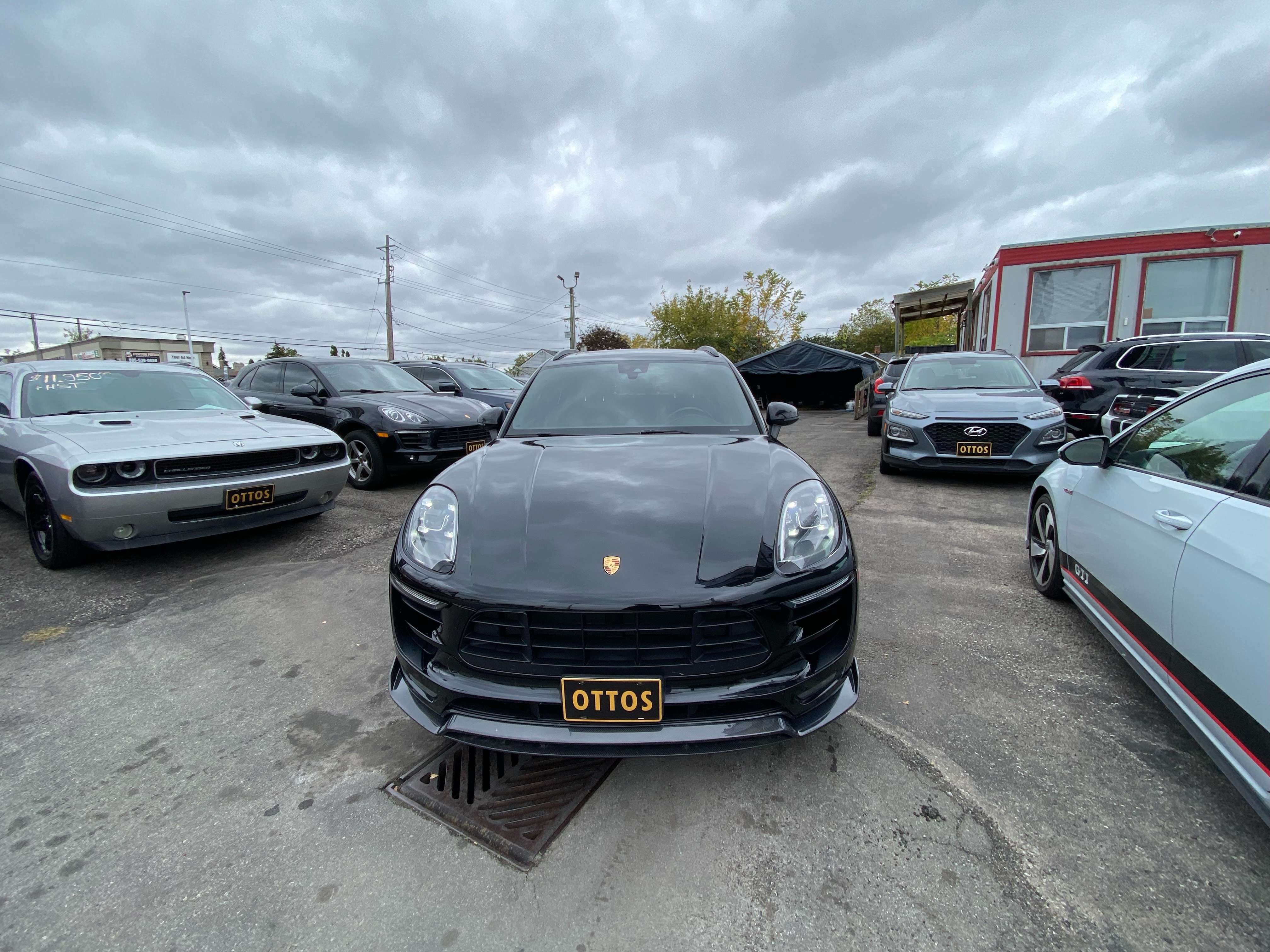 2017 Porsche Macan Turbo