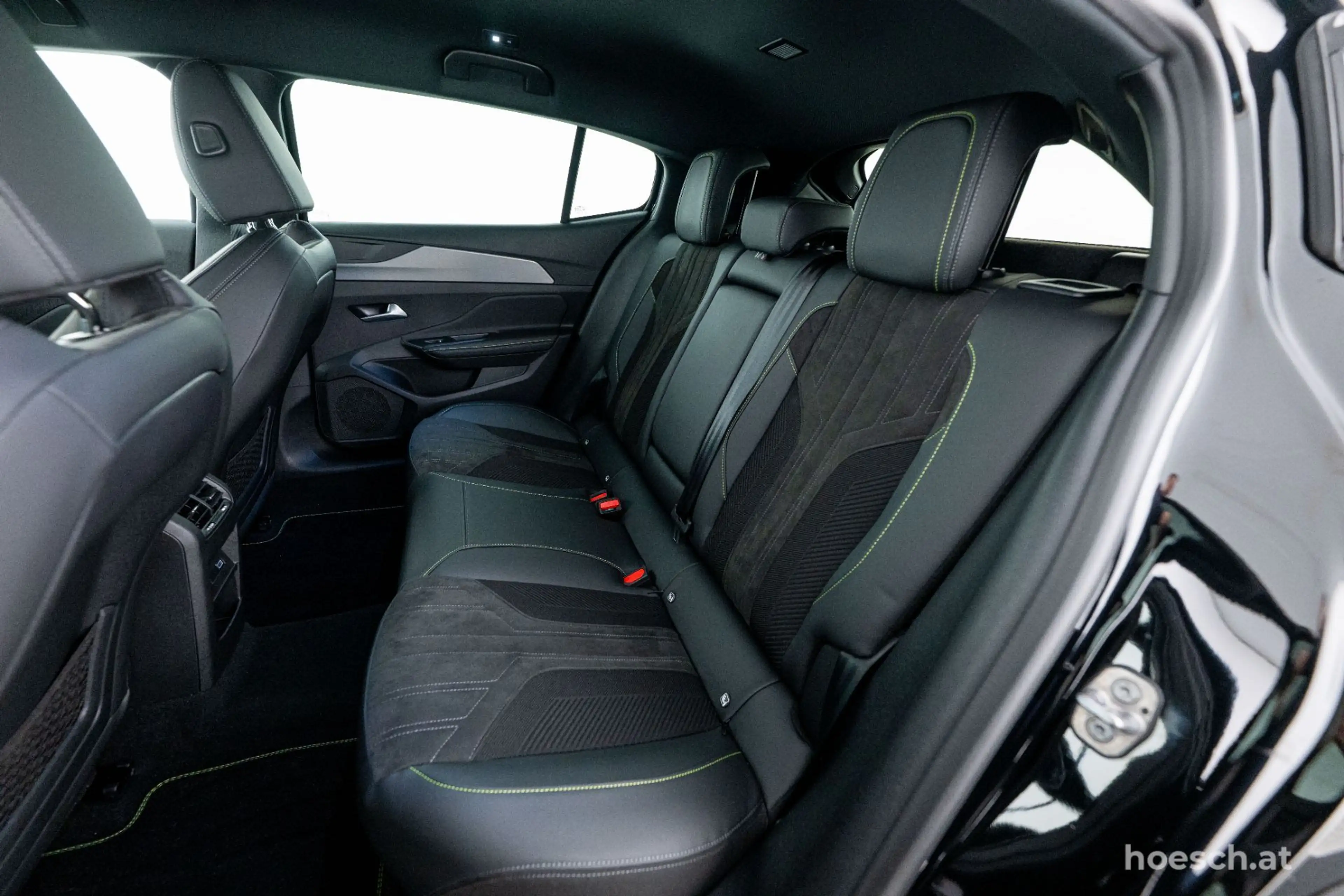 Peugeot 408 GT PureTech 130 Aut. TOP ANGEBOT WIE NEU — photo 7