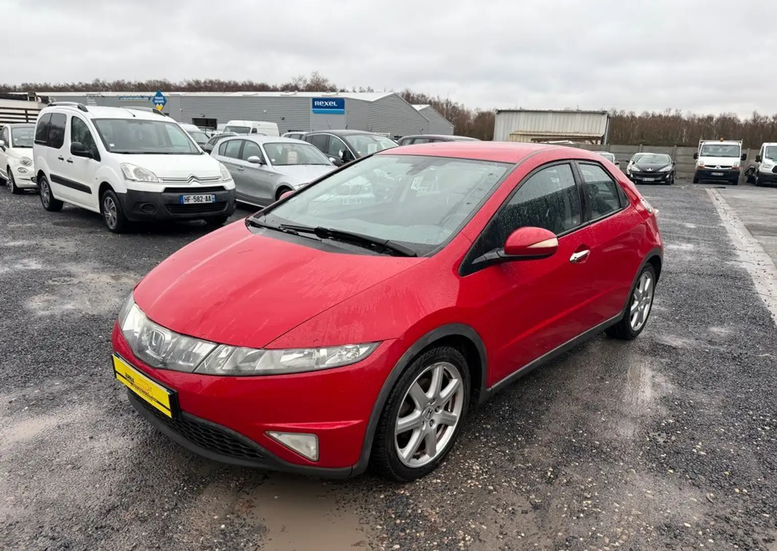 Honda Civic 2l2 i-CTDI 140 chx « Confort « Rouge - 2